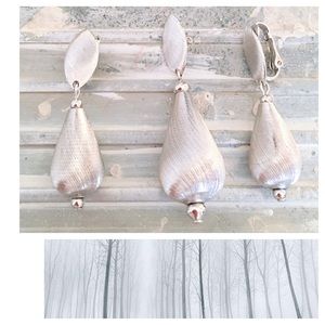 Vintage Pendant Earrings Set Silver Satin Finish